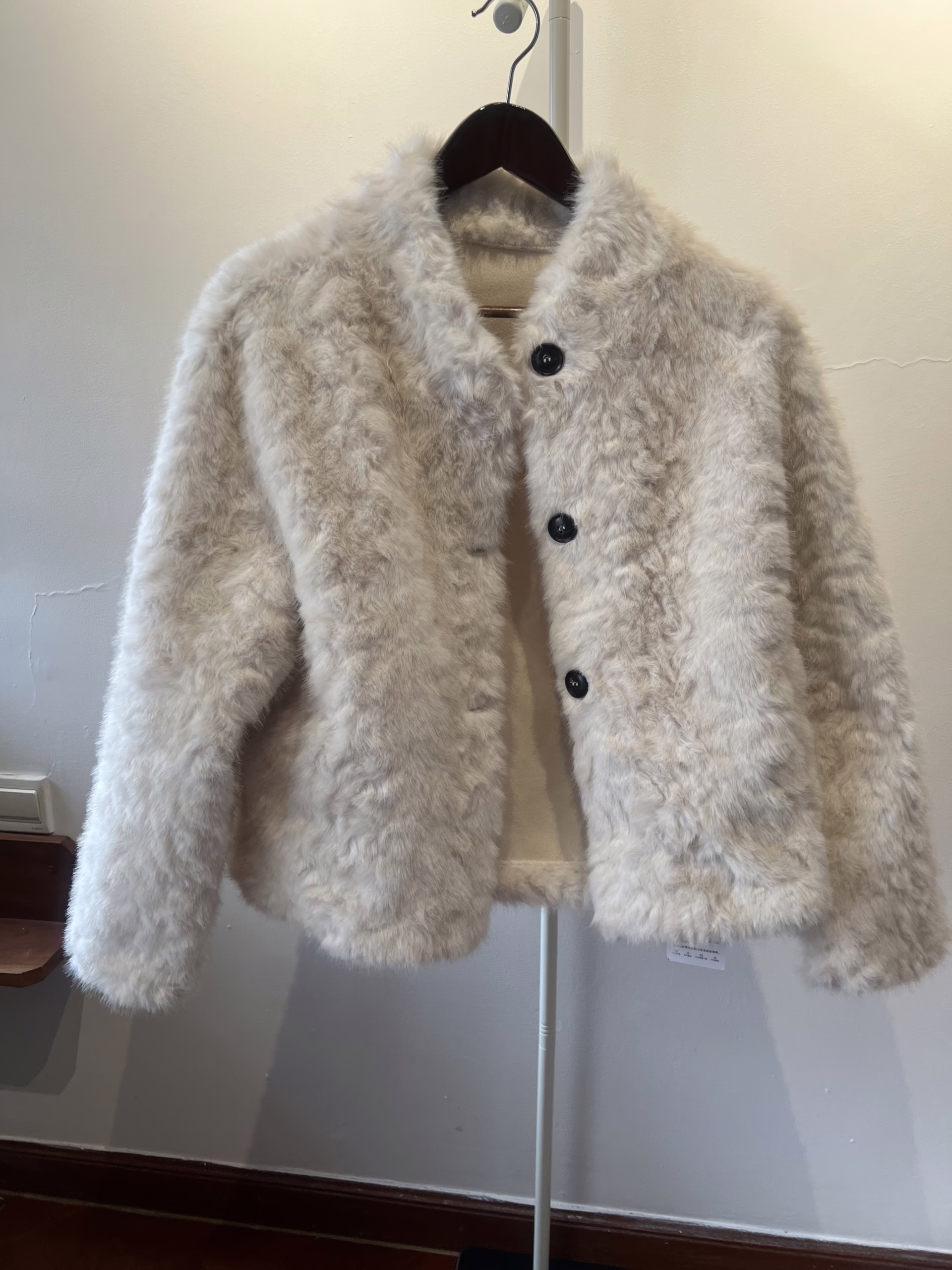 크림 퍼 자켓 - 이미지 2